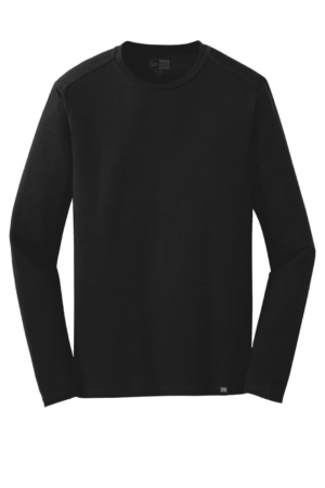 New Era  Heritage Blend Long Sleeve Crew Tee. NEA102